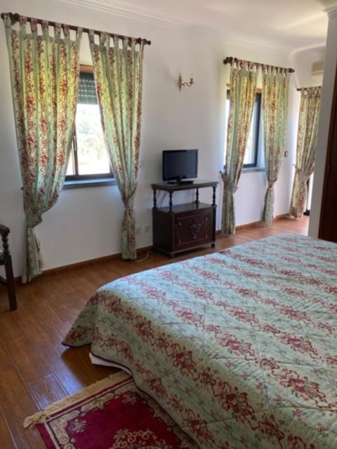 Guest House Toca Dos Grilos Ещорил Екстериор снимка